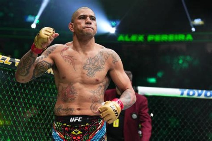 Alex Pereira Bio, Age, Parents, Wife, Children, Net Worth